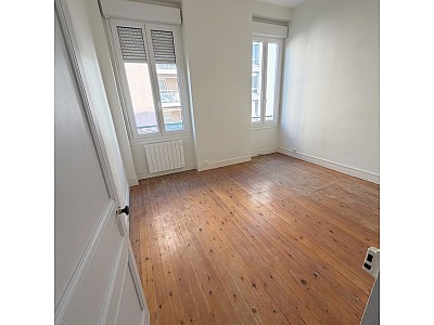 APPARTEMENT T3 A LOUER - VILLEURBANNE - 68.88 m2 - 950�&euro; charges comprises par mois