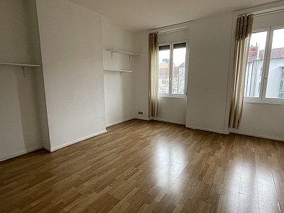 APPARTEMENT T1 A LOUER - VILLEURBANNE - 34.88 m2 - 572 &euro; charges comprises par mois