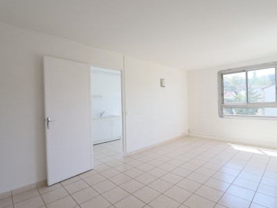 APPARTEMENT T4 A VENDRE - LYON 5EME ARRONDISSEMENT - 68.34 m2 - 260 000 &euro;