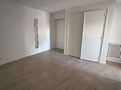 APPARTEMENT T2 A LOUER - TASSIN LA DEMI LUNE - 52.92 m2 - 650 &euro; charges comprises par mois