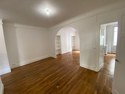 APPARTEMENT T3 A LOUER - LYON 6EME ARRONDISSEMENT - 72.77 m2 - 1 380 &euro; charges comprises par mois