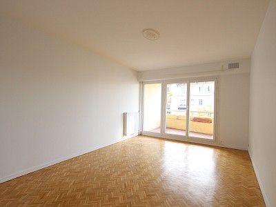 APPARTEMENT T2 A LOUER - LYON 3EME ARRONDISSEMENT - 48.56 m2 - 986 &euro; charges comprises par mois