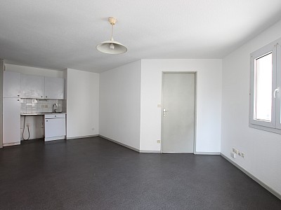 APPARTEMENT T1 A LOUER - VILLEURBANNE - 40.9 m2 - 735 &euro; charges comprises par mois