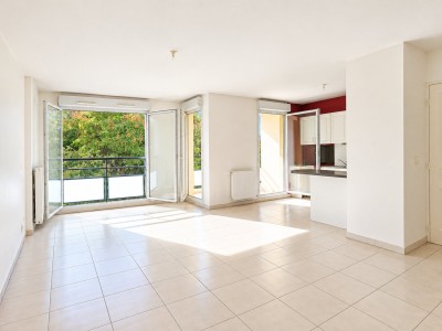 APPARTEMENT T3 A VENDRE - BRON - 71 m2 - 295 000 &euro;