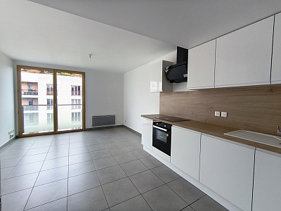 APPARTEMENT T2 A LOUER - LYON 7EME ARRONDISSEMENT - 40.5 m2 - 873 &euro; charges comprises par mois