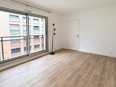 STUDIO A LOUER - LYON 3EME ARRONDISSEMENT - 29.3 m2 - 690 &euro; charges comprises par mois