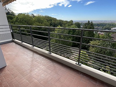 APPARTEMENT T4 A LOUER - CALUIRE ET CUIRE Magnolles Pasteur - 102 m2 - 1690 € charges comprises par mois