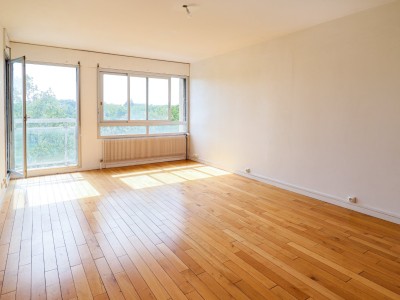 APPARTEMENT T4 A VENDRE - CALUIRE ET CUIRE - 93.5 m2 - 350000€