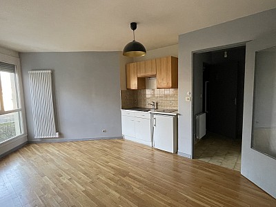 STUDIO A LOUER - VILLEURBANNE - 23.59 m2 - 445€ charges comprises par mois