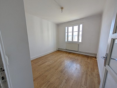 APPARTEMENT T3 A LOUER - LYON 7EME ARRONDISSEMENT - 61.1 m2 - 740€ charges comprises par mois