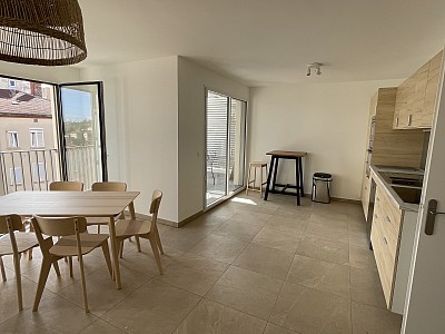 APPARTEMENT T3 A LOUER - LYON 4EME ARRONDISSEMENT - 68.38 m2 - 1495€ charges comprises par mois