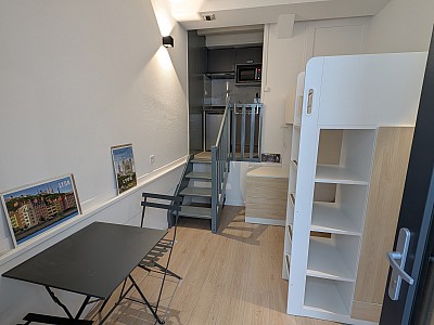 STUDIO A LOUER - LYON 3EME ARRONDISSEMENT - 11.8 m2 - 440€ charges comprises par mois