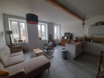 APPARTEMENT T3 A LOUER - CALUIRE ET CUIRE - 56.54 m2 - 950€ charges comprises par mois