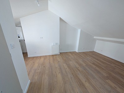 APPARTEMENT T1 A LOUER - LYON 7EME ARRONDISSEMENT - 16.35 m2 - 595€ charges comprises par mois