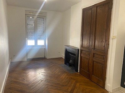 APPARTEMENT T2 A LOUER - VILLEURBANNE - 44.89 m2 - 770€ charges comprises par mois