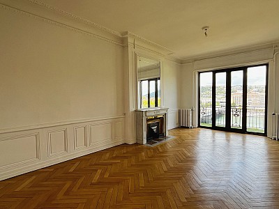APPARTEMENT T3 A LOUER - LYON 7EME ARRONDISSEMENT - 125.82 m2 - 1800€ charges comprises par mois
