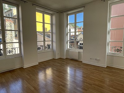 APPARTEMENT T2 A LOUER - LYON 5EME ARRONDISSEMENT - 45.03 m2 - 785€ charges comprises par mois