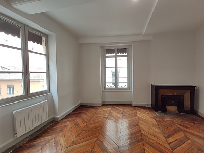 APPARTEMENT T4 A LOUER - LYON 2EME ARRONDISSEMENT - 76.77 m2 - 1174€ charges comprises par mois