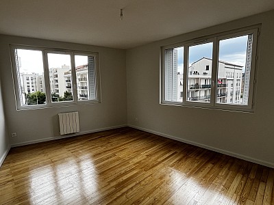 APPARTEMENT T4 A LOUER - LYON 7EME ARRONDISSEMENT - 68.78 m2 - 890€ charges comprises par mois