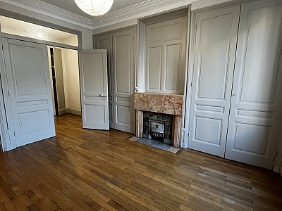 APPARTEMENT T3 A LOUER - LYON 7EME ARRONDISSEMENT - 73.52 m2 - 817€ charges comprises par mois