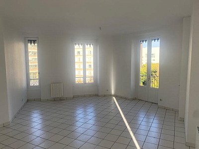 APPARTEMENT T3 A LOUER - LYON 3EME ARRONDISSEMENT - 75.02 m2 - 1182€ charges comprises par mois