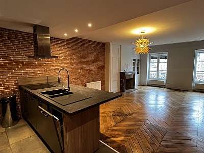 APPARTEMENT T2 A LOUER - LYON 2EME ARRONDISSEMENT Ampere-Ainay - 55.49 m2 - 1�078�&euro; charges comprises par mois