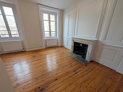 APPARTEMENT T4 A LOUER - LYON 3EME ARRONDISSEMENT - 108.14 m2 - 1�588�&euro; charges comprises par mois