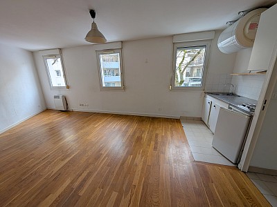 APPARTEMENT T1 A LOUER - LYON 4EME ARRONDISSEMENT - 27.72 m2 - 600�&euro; charges comprises par mois