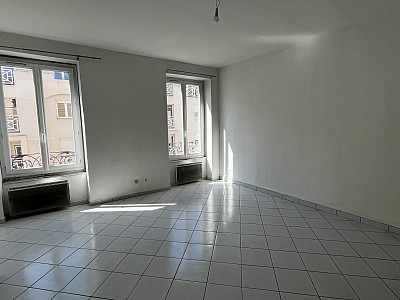 STUDIO A LOUER - LYON 3EME ARRONDISSEMENT - 29.24 m2 - 567�&euro; charges comprises par mois