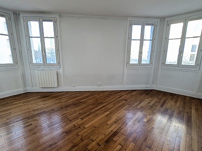 APPARTEMENT T3 A LOUER - LYON 3EME ARRONDISSEMENT Villette Gare - 57.75 m2 - 801�&euro; charges comprises par mois