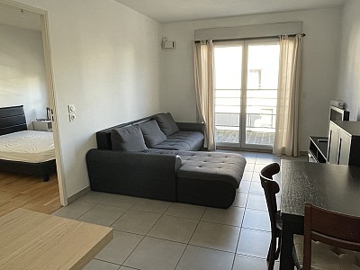 APPARTEMENT T2 A LOUER - PIERRE BENITE - 34.66 m2 - 785�&euro; charges comprises par mois