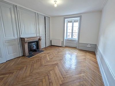 APPARTEMENT T3 A LOUER - LYON 3EME ARRONDISSEMENT - 69.09 m2 - 1�038,35�&euro; charges comprises par mois