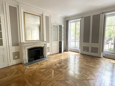 APPARTEMENT T5 A LOUER - LYON 6EME ARRONDISSEMENT - 149.7 m2 - 2�293�&euro; charges comprises par mois