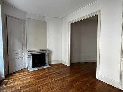 APPARTEMENT T2 A LOUER - LYON 7EME ARRONDISSEMENT - 51.12 m2 - 825�&euro; charges comprises par mois