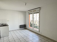 APPARTEMENT T1 A LOUER - VILLEURBANNE Grandclément - 31.6 m2 - 562 € charges comprises par mois