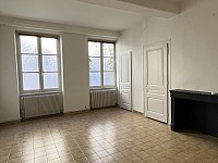 APPARTEMENT T2 A LOUER - LYON 2EME ARRONDISSEMENT - 82.03 m2 - 1 050 € charges comprises par mois