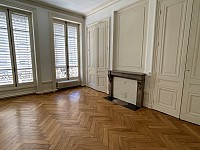 APPARTEMENT T4 A LOUER - LYON 6EME ARRONDISSEMENT - 100.74 m2 - 1 535 € charges comprises par mois