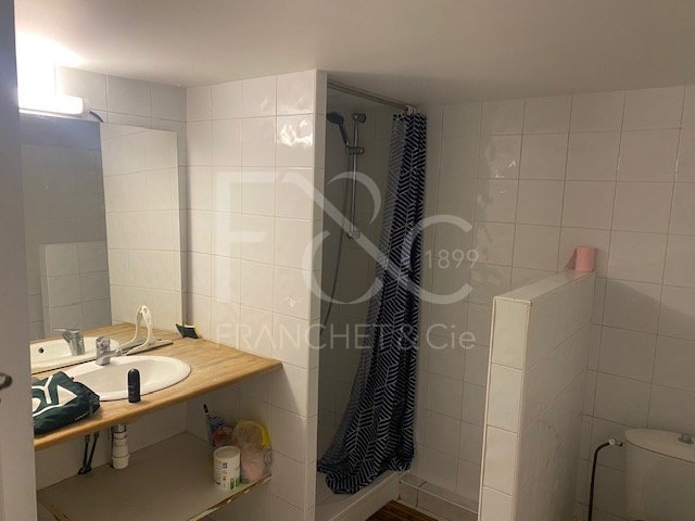 APPARTEMENT T1 A LOUER - LYON 1ER ARRONDISSEMENT - 30.05 m2 - 700 &euro; charges comprises par mois