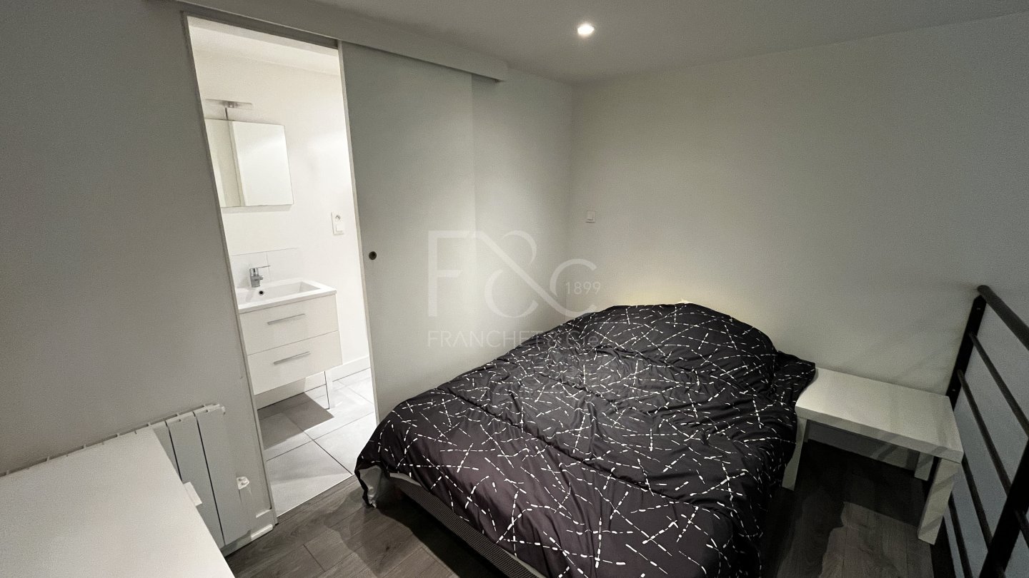 APPARTEMENT T1 A LOUER - LYON 3EME ARRONDISSEMENT - 24.89 m2 - 610 &euro; charges comprises par mois