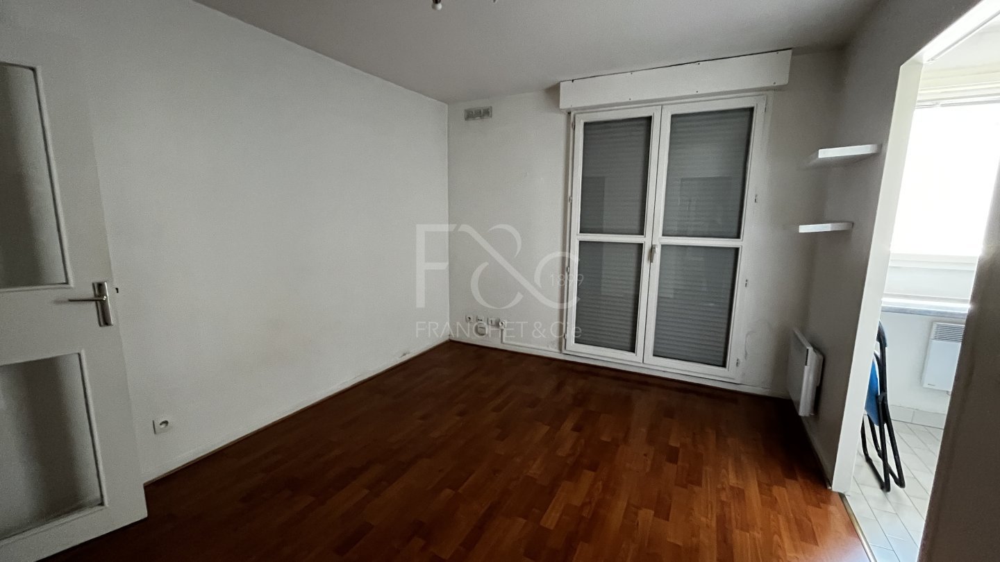 APPARTEMENT T1 A LOUER - LYON 3EME ARRONDISSEMENT - 22.86 m2 - 661 &euro; charges comprises par mois
