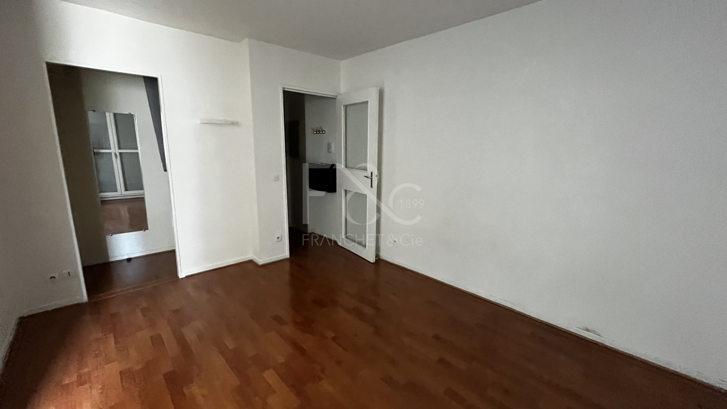 APPARTEMENT T1 A LOUER - LYON 3EME ARRONDISSEMENT - 22.86 m2 - 661 &euro; charges comprises par mois