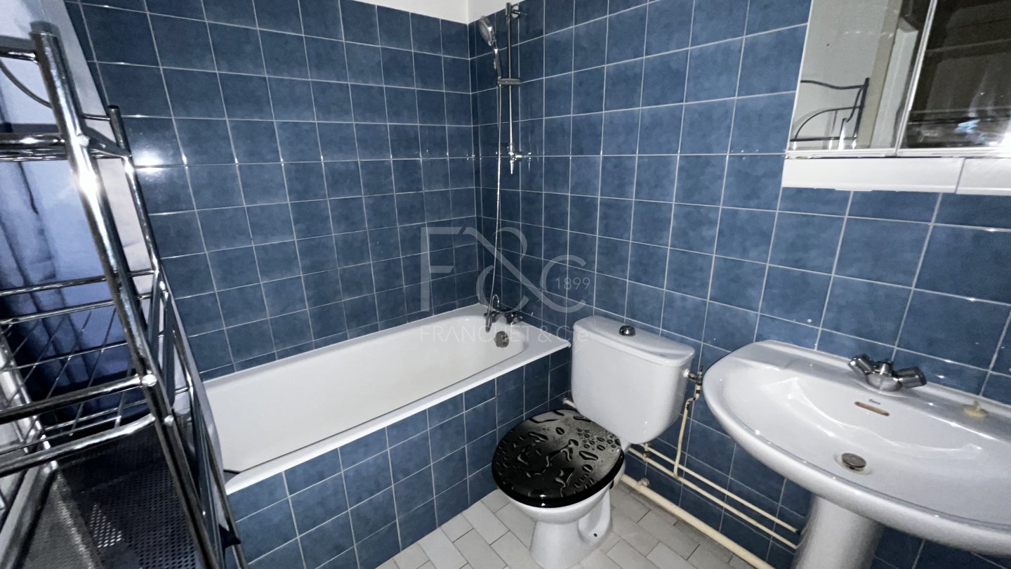 APPARTEMENT T1 A LOUER - LYON 3EME ARRONDISSEMENT - 22.86 m2 - 661 &euro; charges comprises par mois
