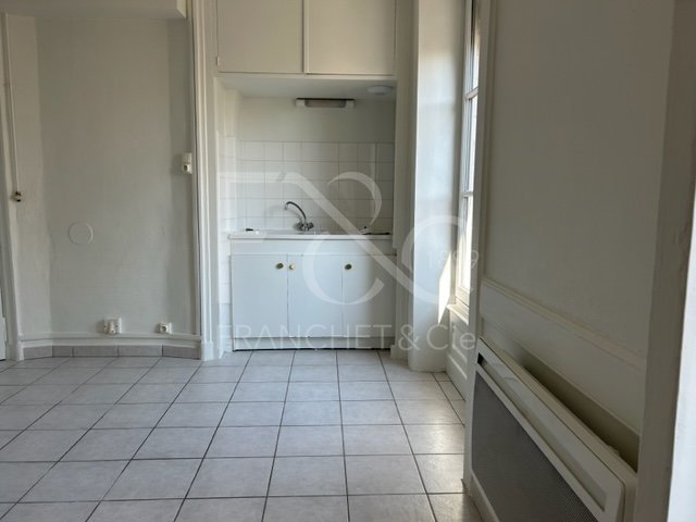 APPARTEMENT T1 A LOUER - LYON 3EME ARRONDISSEMENT - 50.36 m2 - 813�&euro; charges comprises par mois
