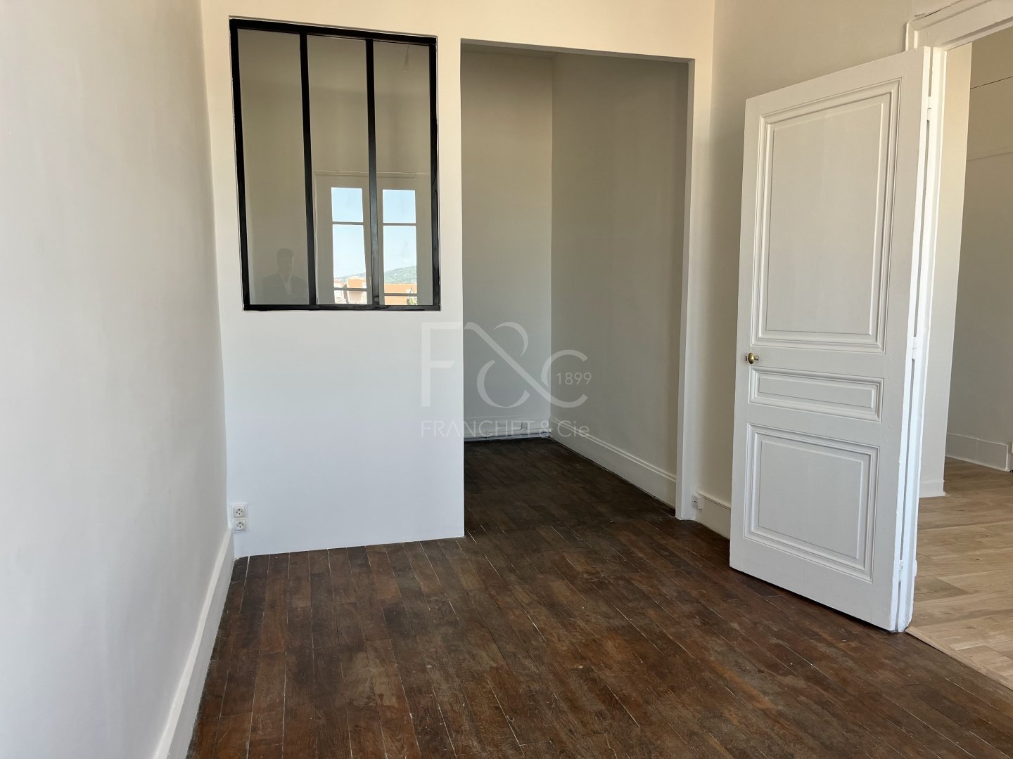 APPARTEMENT T1 A LOUER - LYON 4EME ARRONDISSEMENT - 38.65 m2 - 808 &euro; charges comprises par mois