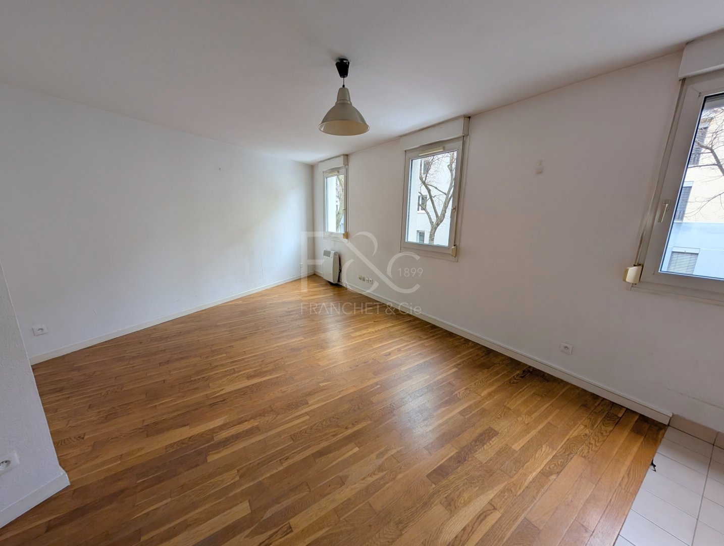 APPARTEMENT T1 A LOUER - LYON 4EME ARRONDISSEMENT - 27.72 m2 - 600�&euro; charges comprises par mois