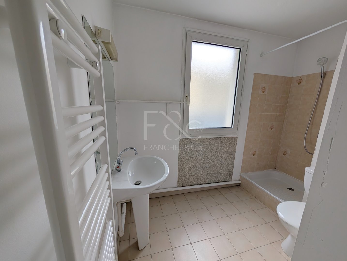 APPARTEMENT T1 A LOUER - LYON 4EME ARRONDISSEMENT - 27.72 m2 - 600�&euro; charges comprises par mois