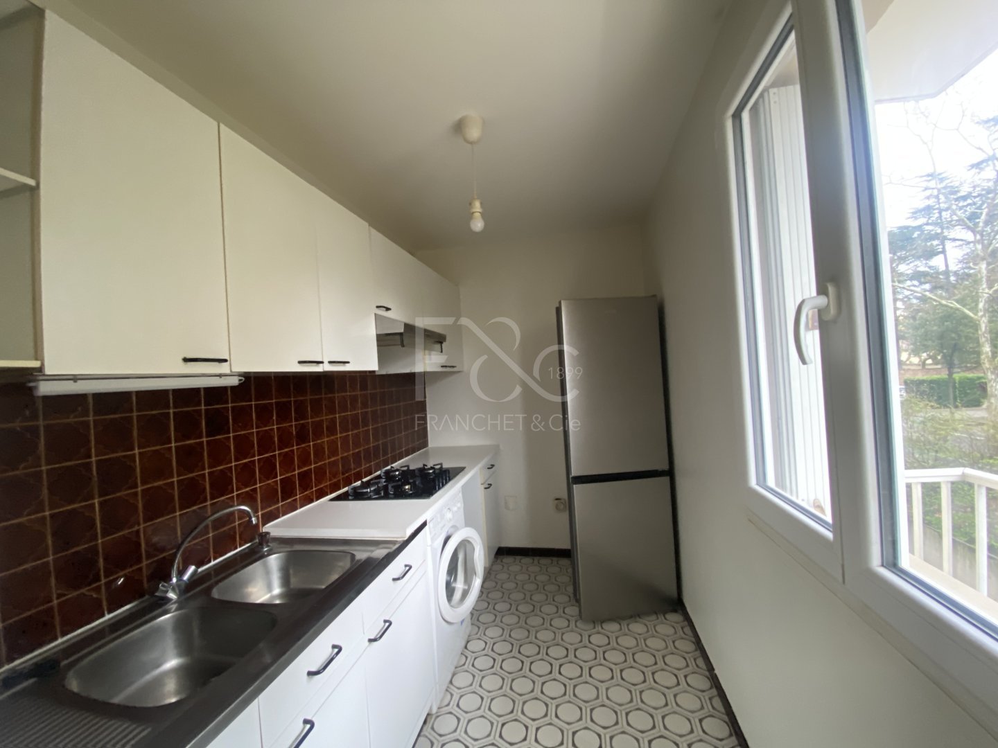 APPARTEMENT T1 A LOUER - LYON 5EME ARRONDISSEMENT La Garde - 33.92 m2 - 690€ charges comprises par mois