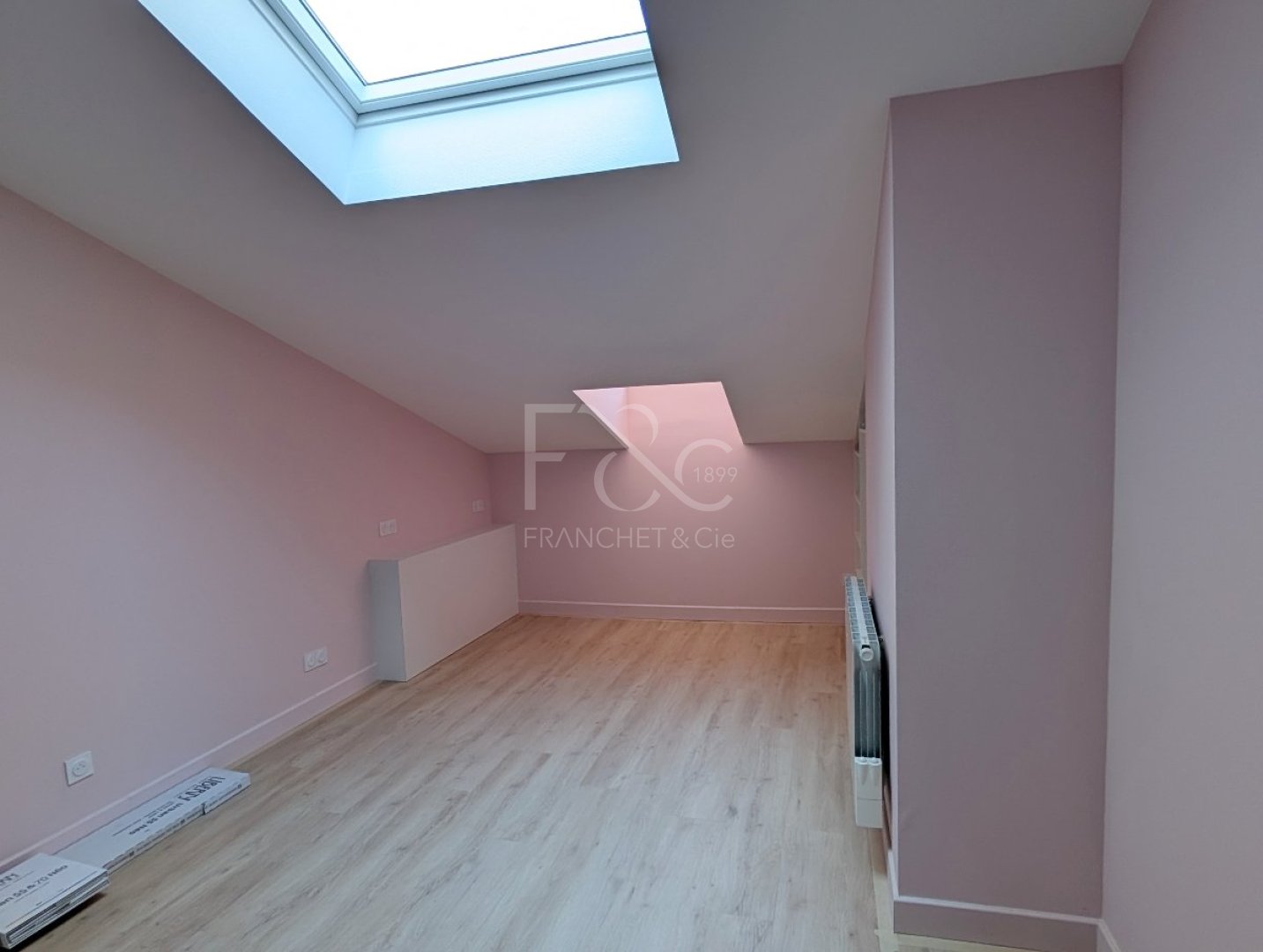 APPARTEMENT T1 A LOUER - LYON 6EME ARRONDISSEMENT - 30.23 m2 - 630 &euro; charges comprises par mois