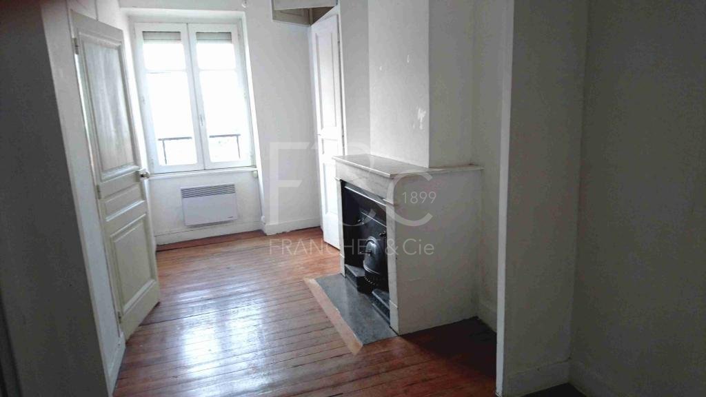 APPARTEMENT T1 A LOUER - LYON 7EME ARRONDISSEMENT - 27.35 m2 - 543€ charges comprises par mois