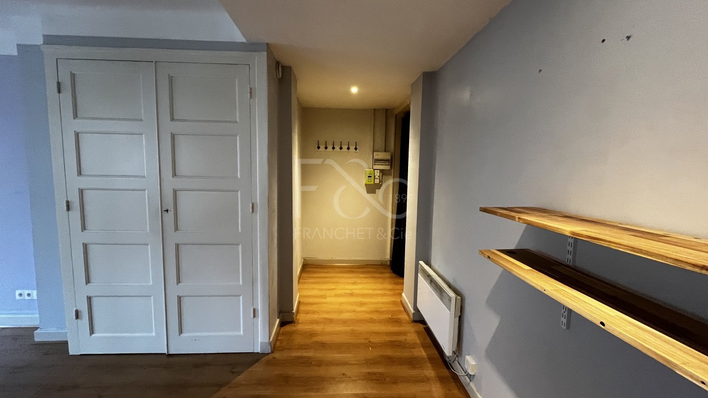 APPARTEMENT T1 A LOUER - LYON 7EME ARRONDISSEMENT - 36.59 m2 - 619�&euro; charges comprises par mois